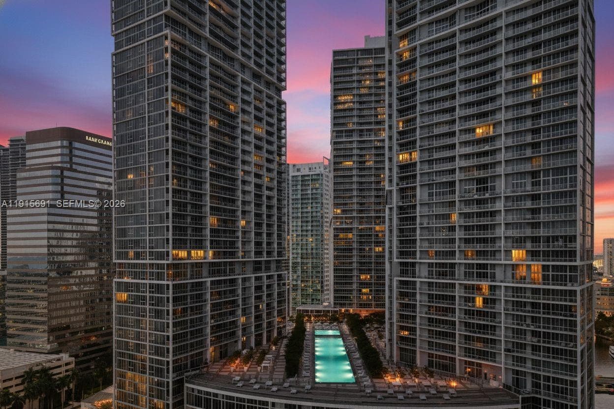 495 Brickell Ave # 2206, Miami, FL 33131 photo 3