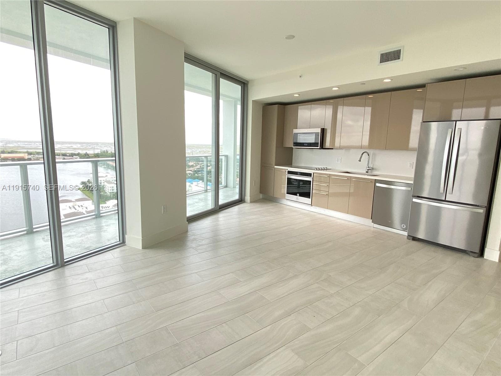 2000 Metropica Way # 2104, Sunrise, FL 33323 photo 2