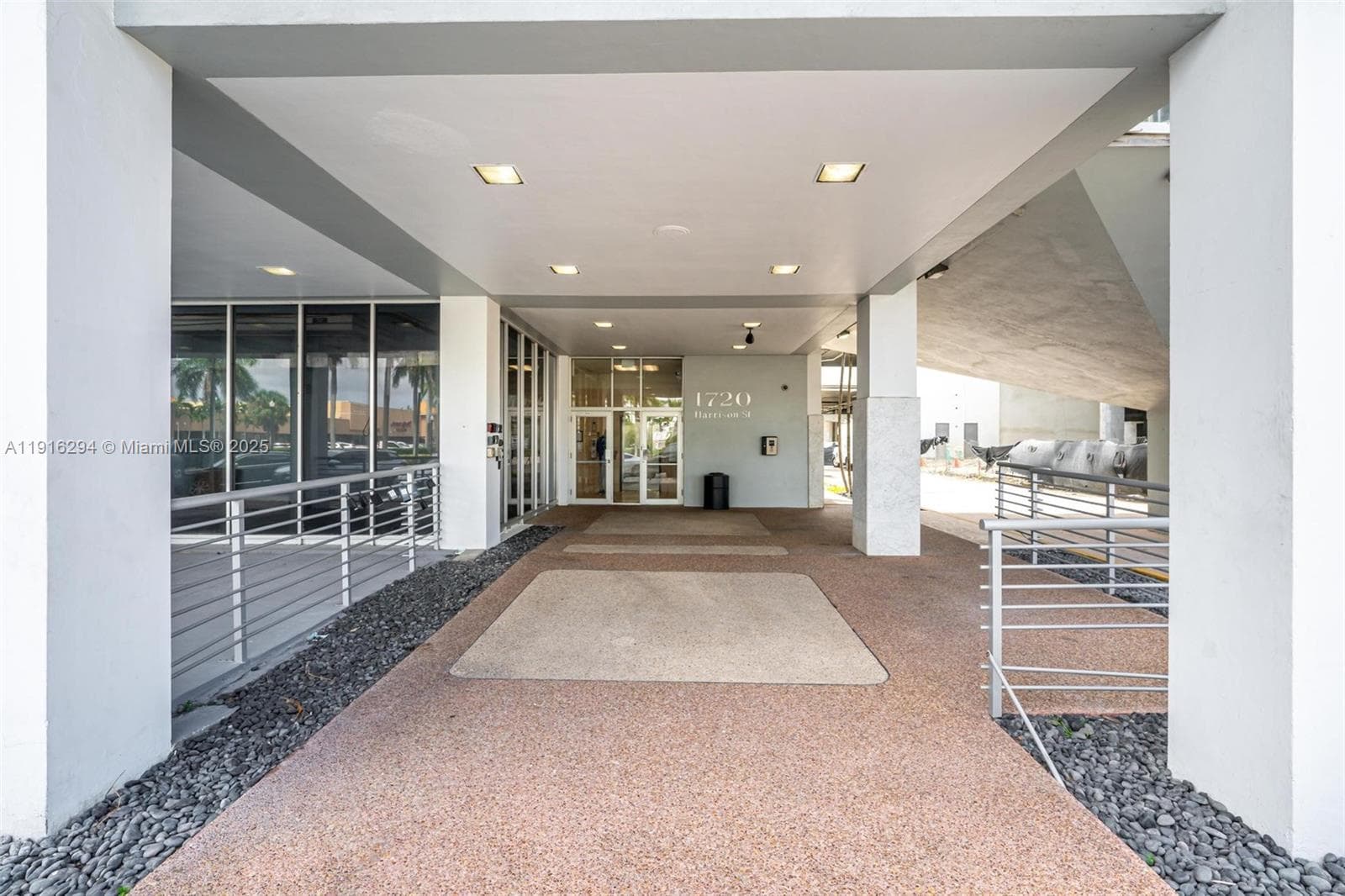 1720 Harrison St # 10G, Hollywood, FL 33020 photo 2