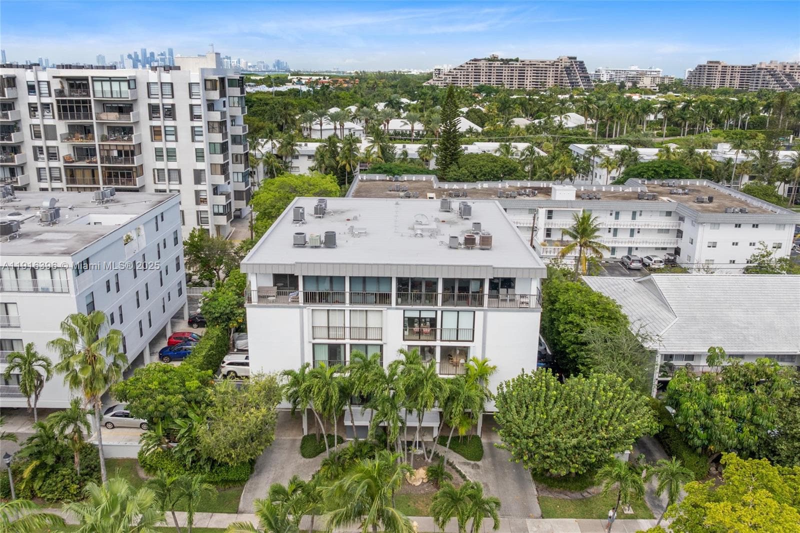 155 Sunrise Dr # 4B, Key Biscayne, FL 33149 photo 2
