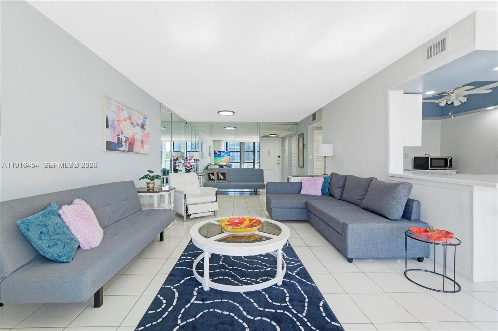 1000 Parkview Dr # 518, Hallandale Beach, FL 33009 photo 4