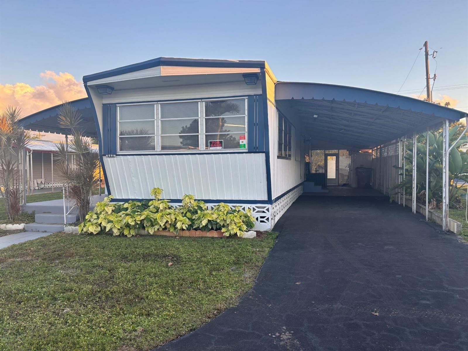 562 NE 47th St, Lot 393, Deerfield Beach, FL 33064