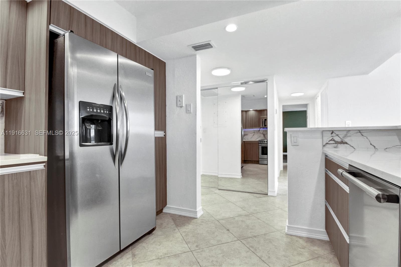 800 Parkview Dr # 821, Hallandale Beach, FL 33009 photo 5