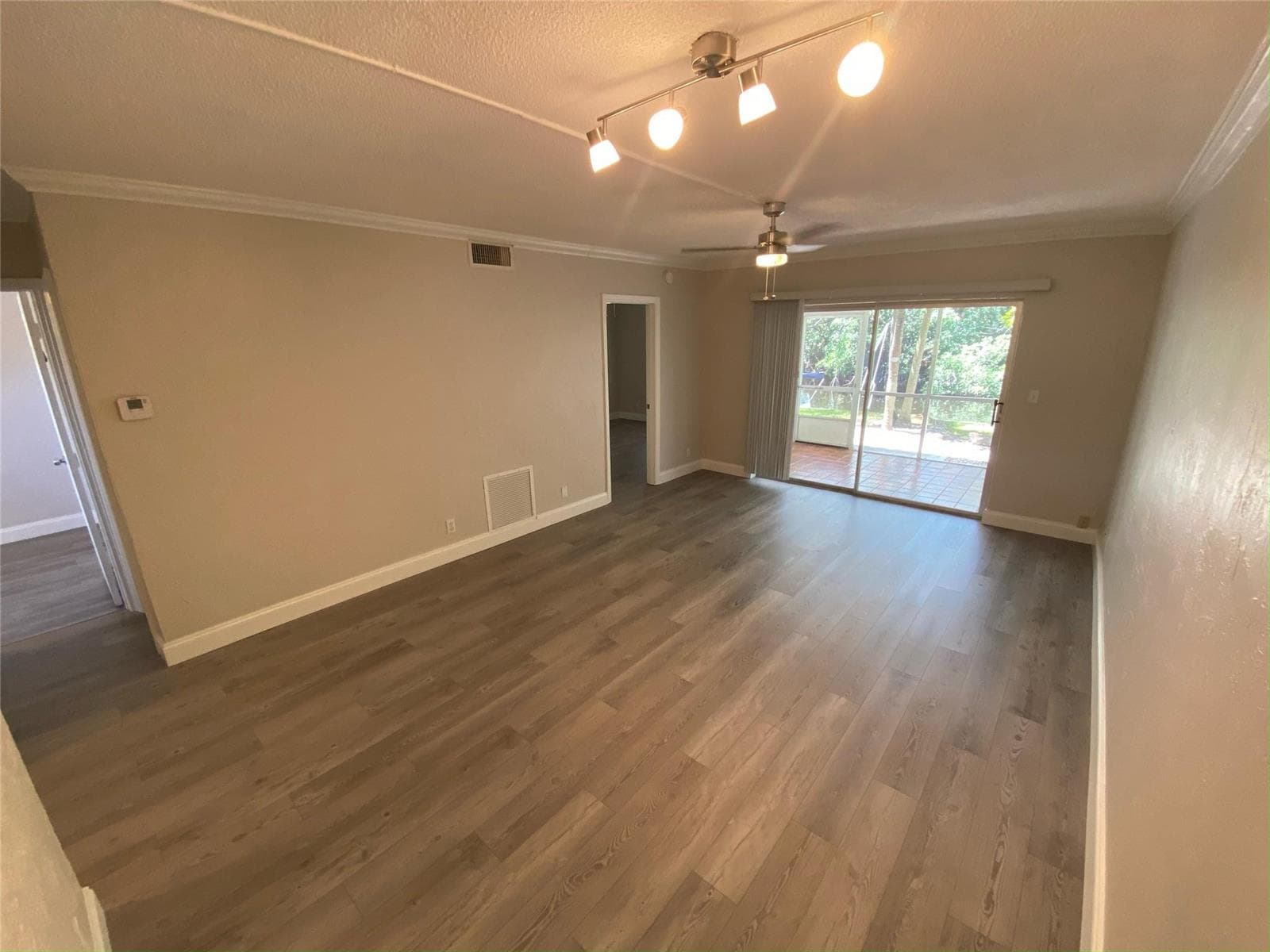 1400 NE 57th Street # 104, Fort Lauderdale, FL 33334 photo 3