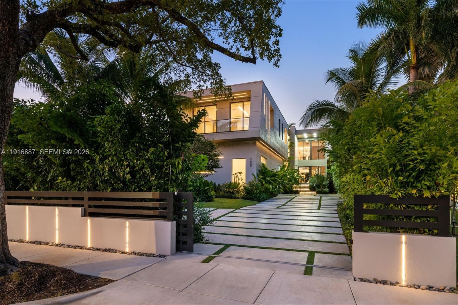 725 NE 77th St, Miami, FL 33138 photo 5