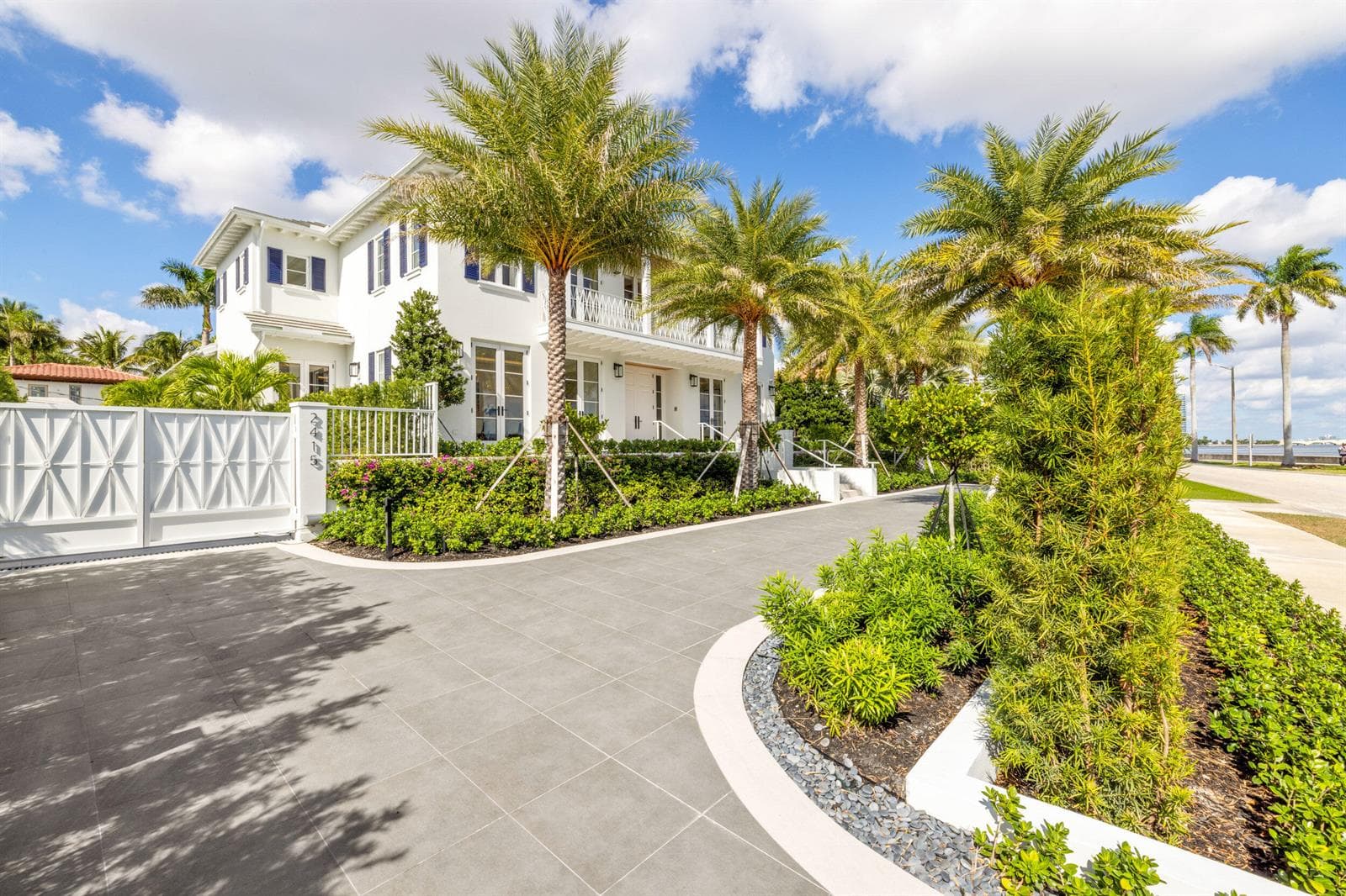 2415 S Flagler Drive, West Palm Beach, FL 33401 photo 2