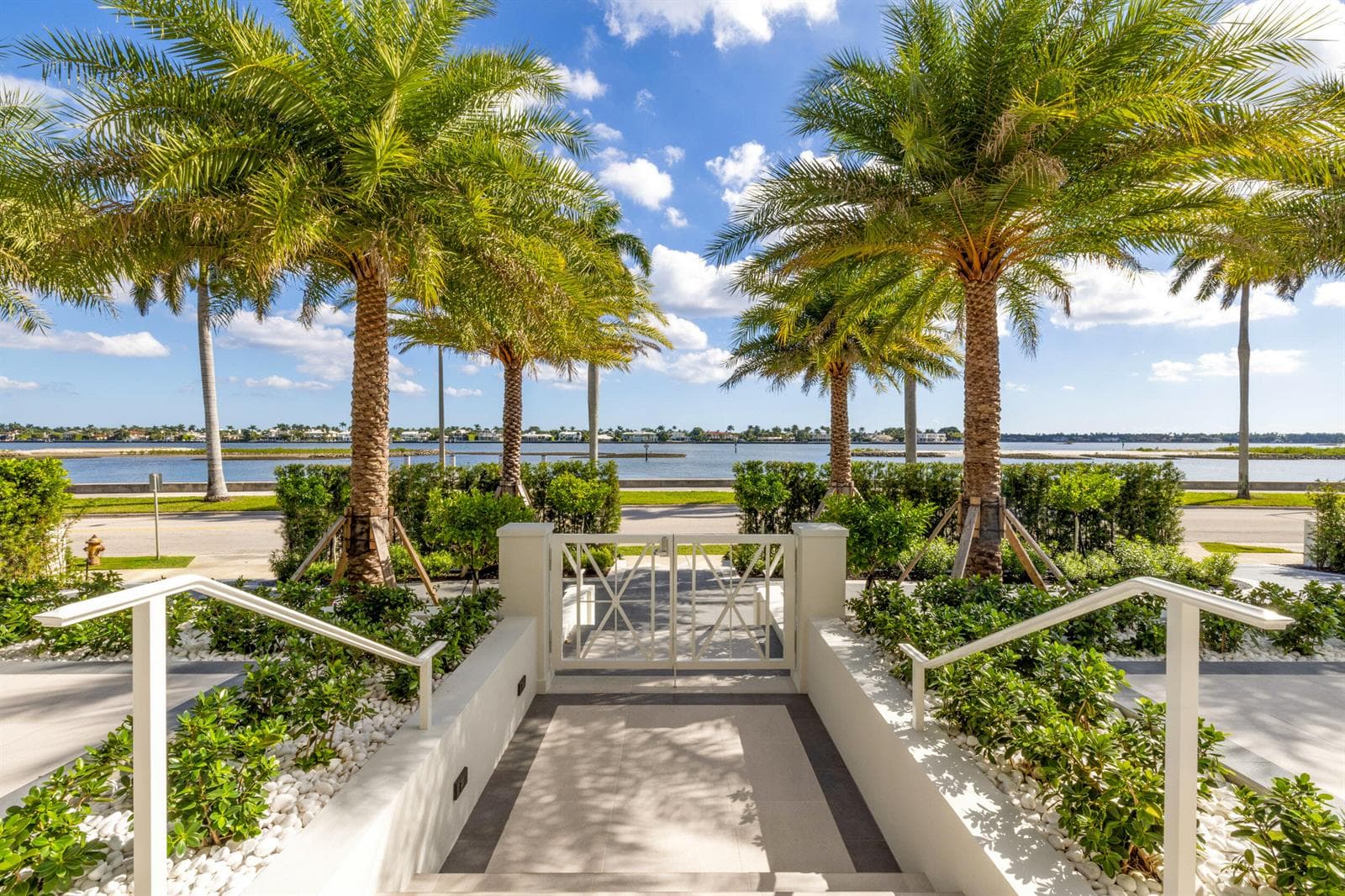 2415 S Flagler Drive, West Palm Beach, FL 33401 photo 3