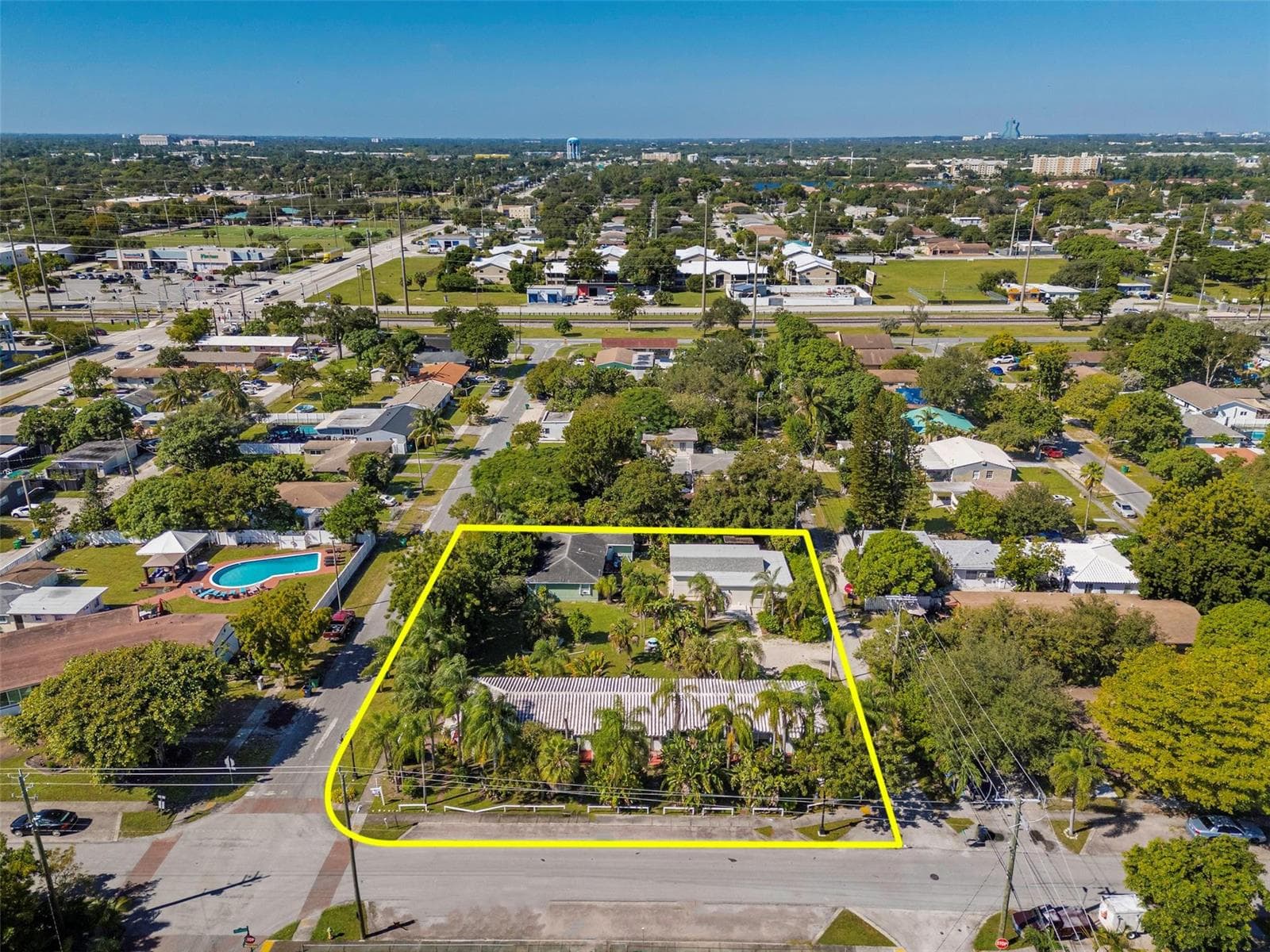 302 SW 15th Street, Dania Beach, FL 33004 photo 3