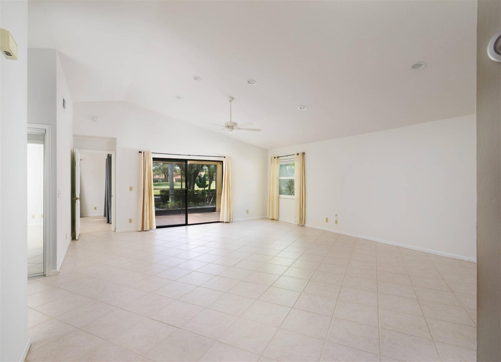 48 Ironwood Way N, Palm Beach Gardens, FL 33418 photo 3