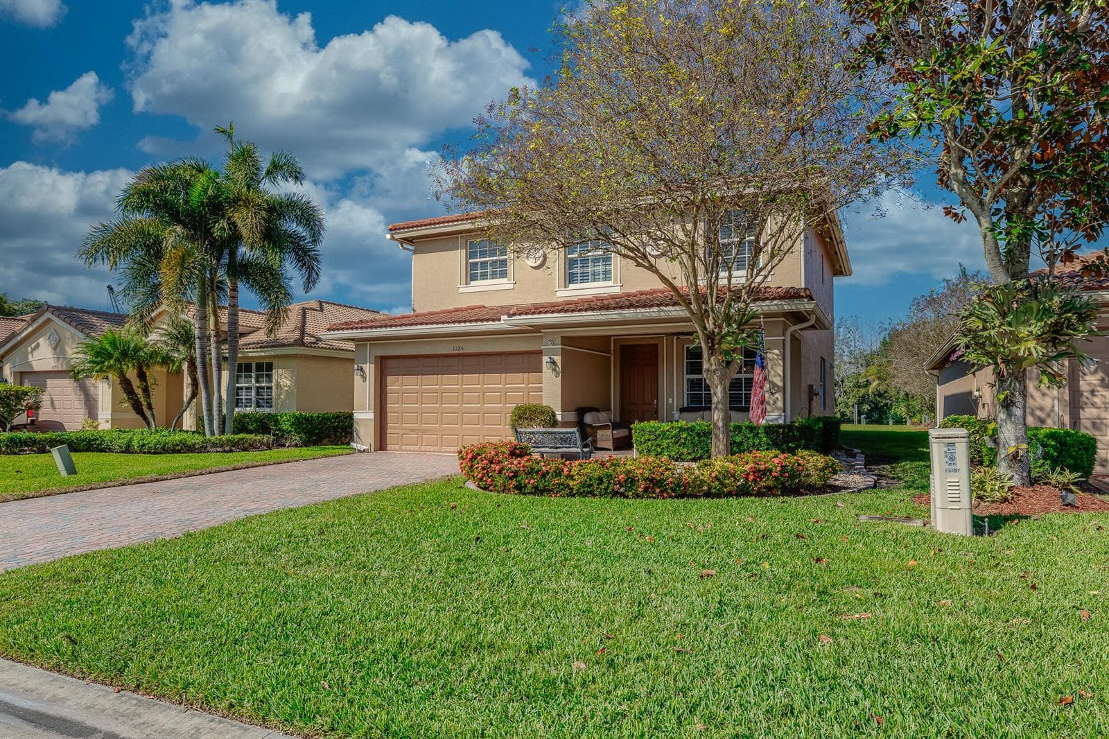 3285 SW Porpoise Circle, Stuart, FL 34997 photo 2
