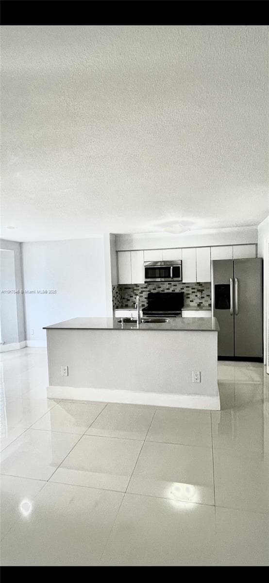 977 Riverside Dr # 211, Coral Springs, FL 33071 photo 2