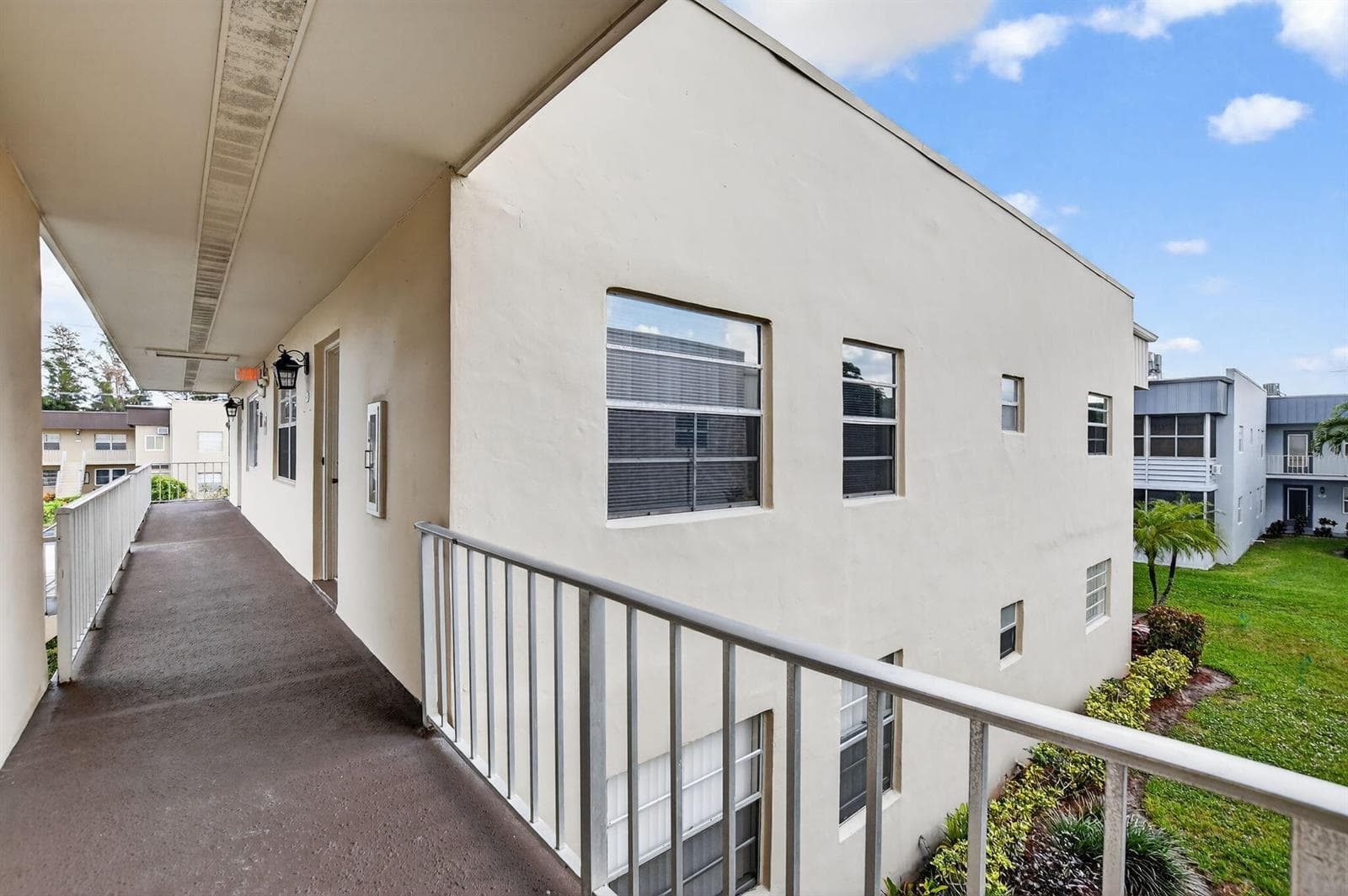 74 Burgundy B, Delray Beach, FL 33484 photo 4