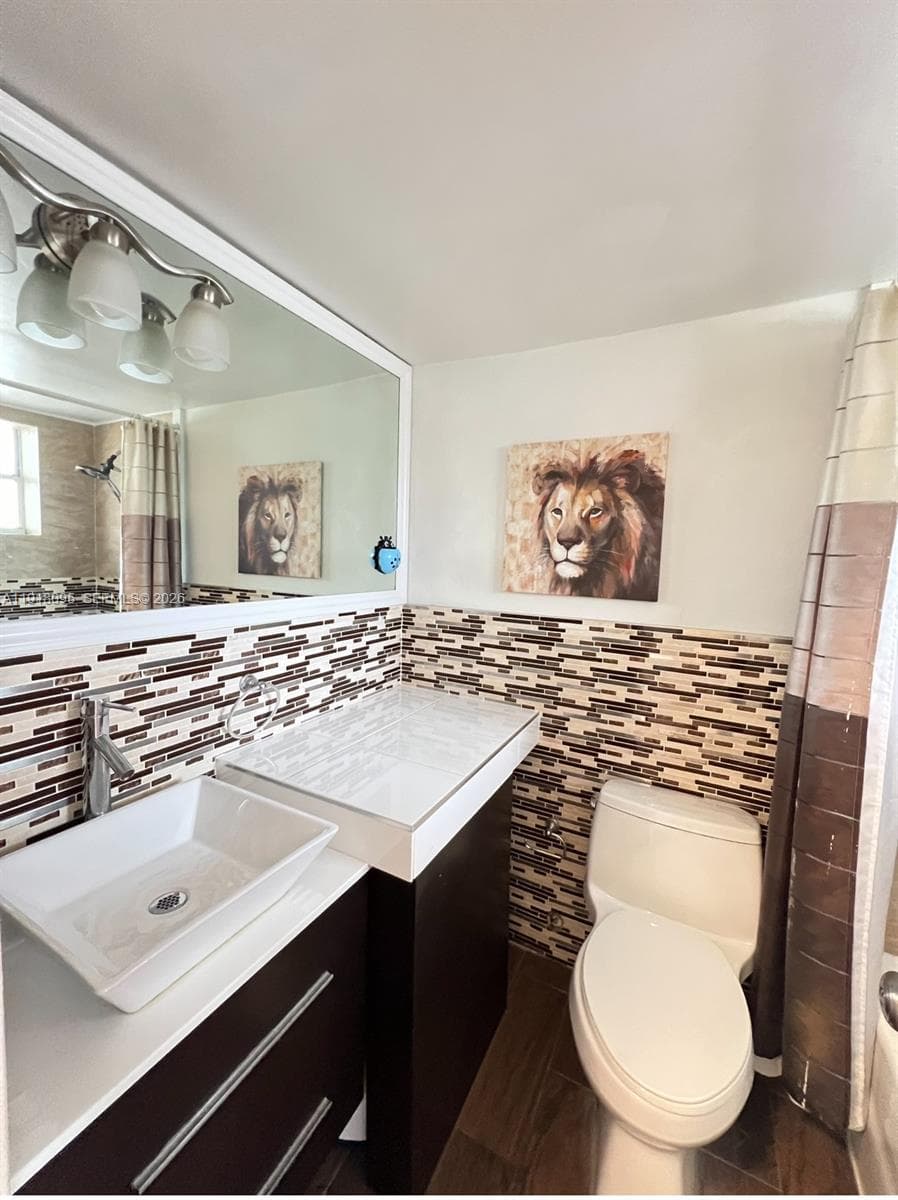 7904 West Dr # 111, North Bay Village, FL 33141 photo 5