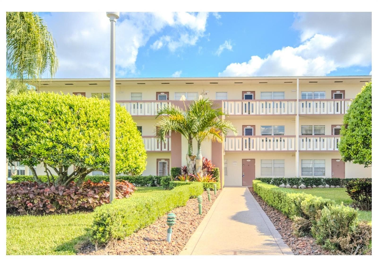 251 Preston F # 251, Boca Raton, FL 33434 photo 4