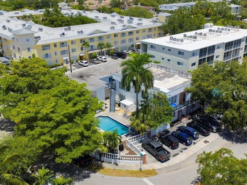 105 NE 16th Terrace, Fort Lauderdale, FL 33301 photo 2