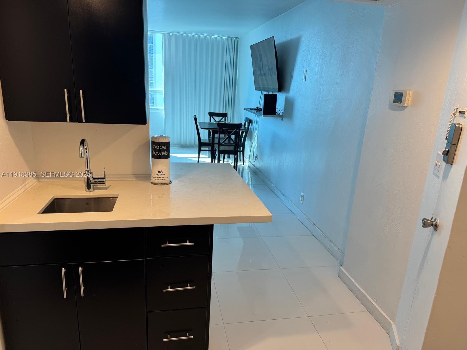5445 Collins Ave # 915, Miami Beach, FL 33140 photo 2