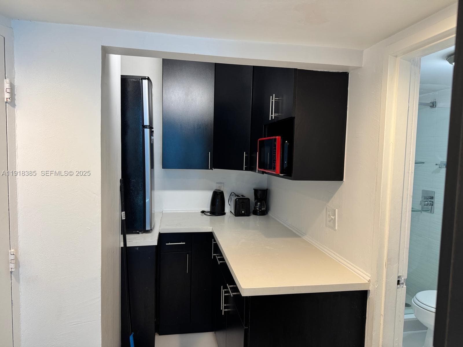 5445 Collins Ave # 915, Miami Beach, FL 33140 photo 5