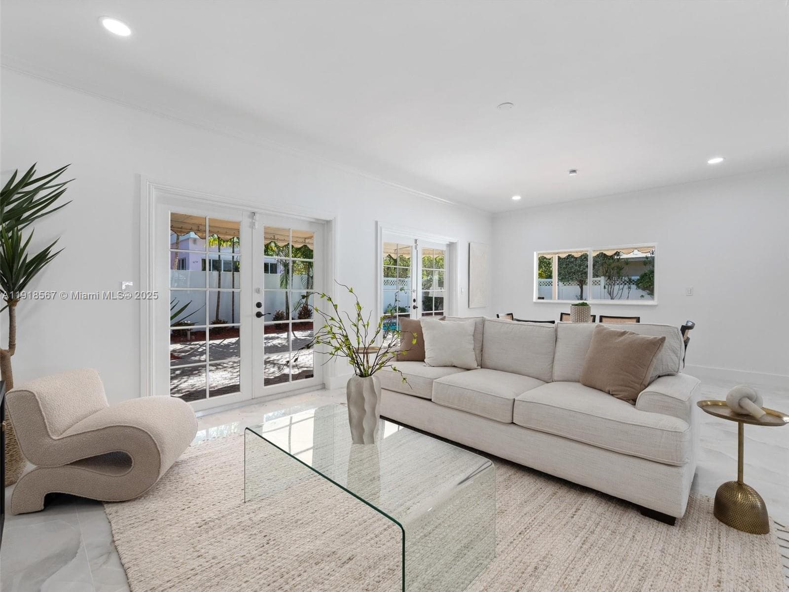 2764 NE 35th St, Fort Lauderdale, FL 33306 photo 3