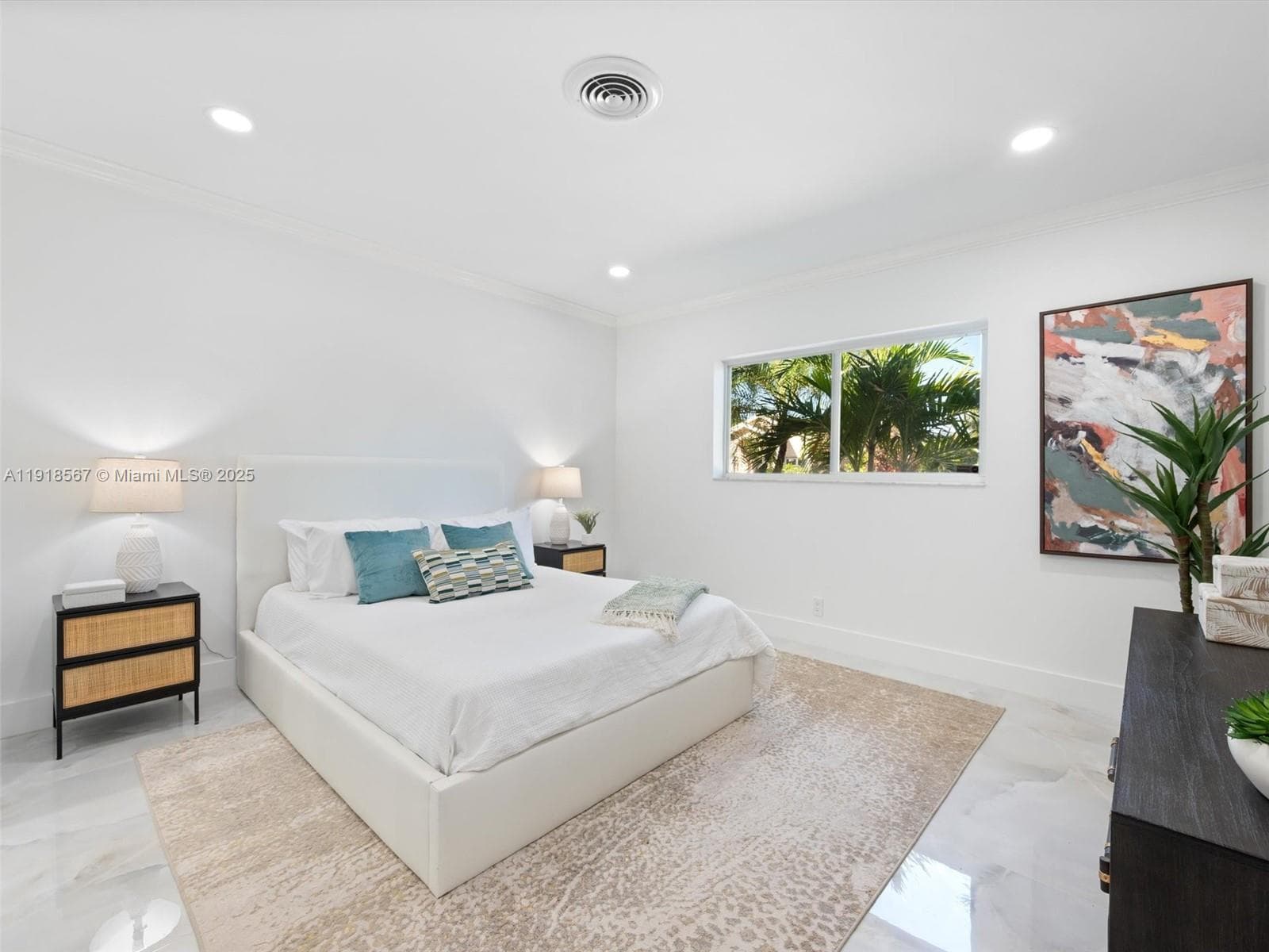 2764 NE 35th St, Fort Lauderdale, FL 33306 photo 4