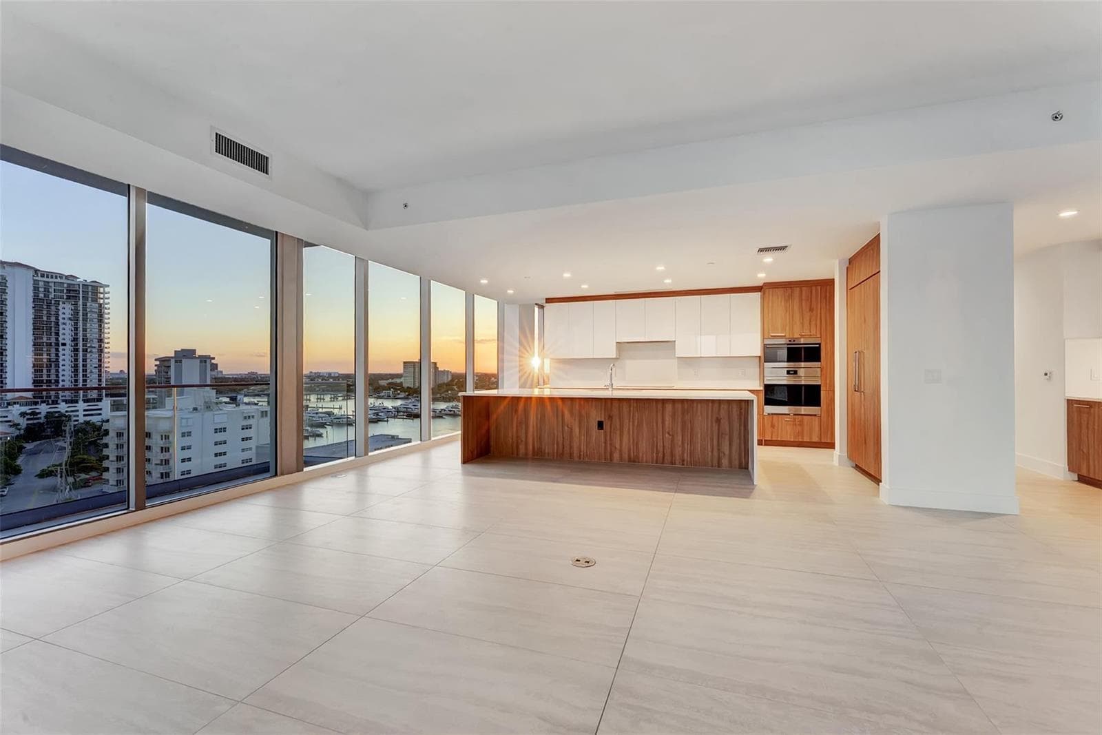 153 N Seabreeze Boulevard # 902, Fort Lauderdale, FL 33304 photo 3