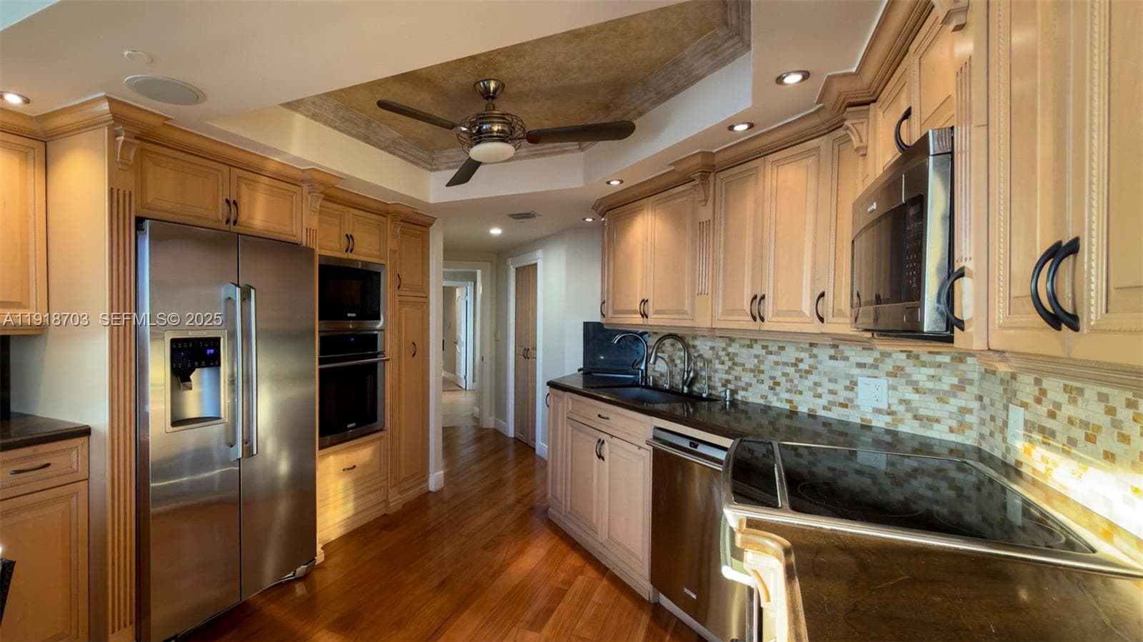 2000 Island Blvd # 3004, Aventura, FL 33160 photo 5
