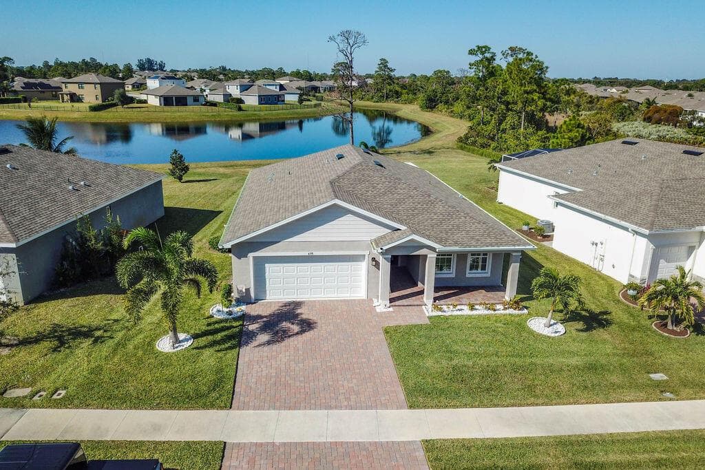 4198 Keeson Circle, Vero Beach, FL 32967 photo 3