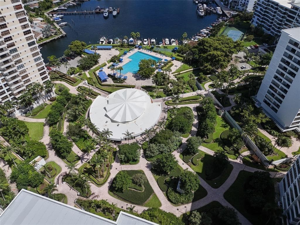 2500 Parkview Drive # 403, Hallandale Beach, FL 33009 photo 2