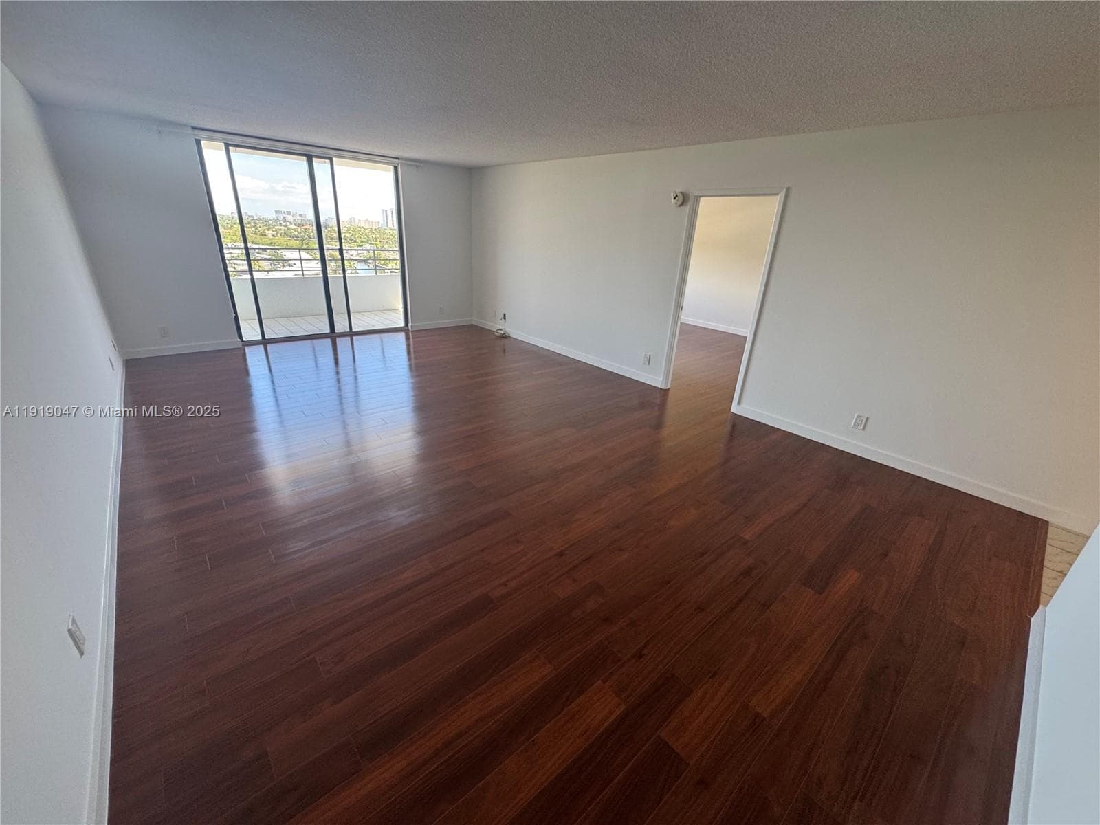 2500 Parkview Dr # 1109, Hallandale Beach, FL 33009 photo 3
