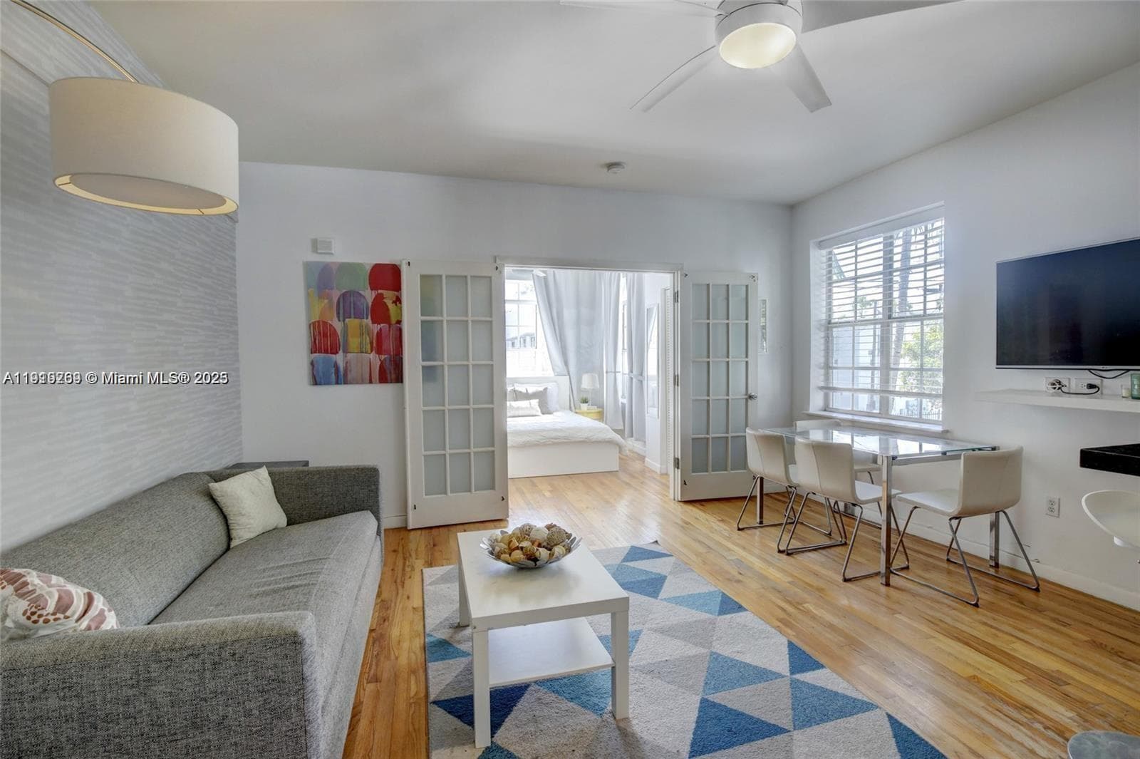 1127 Euclid Ave # 206, Miami Beach, FL 33139 photo 2