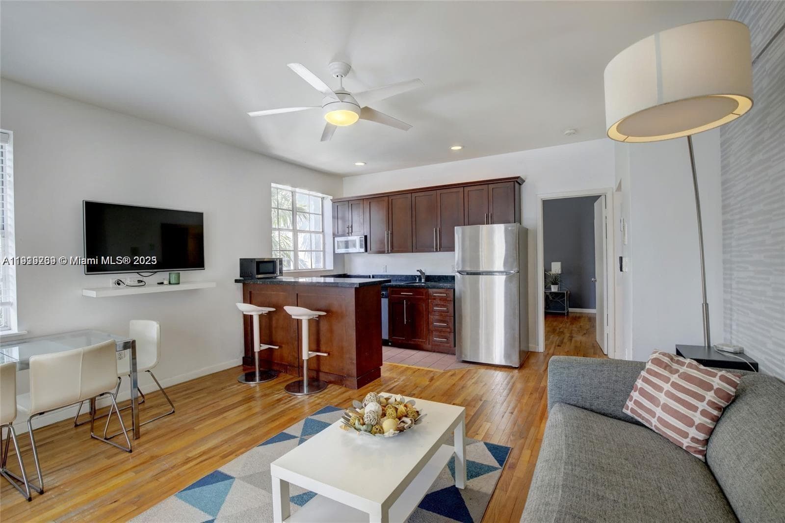 1127 Euclid Ave # 206, Miami Beach, FL 33139 photo 3