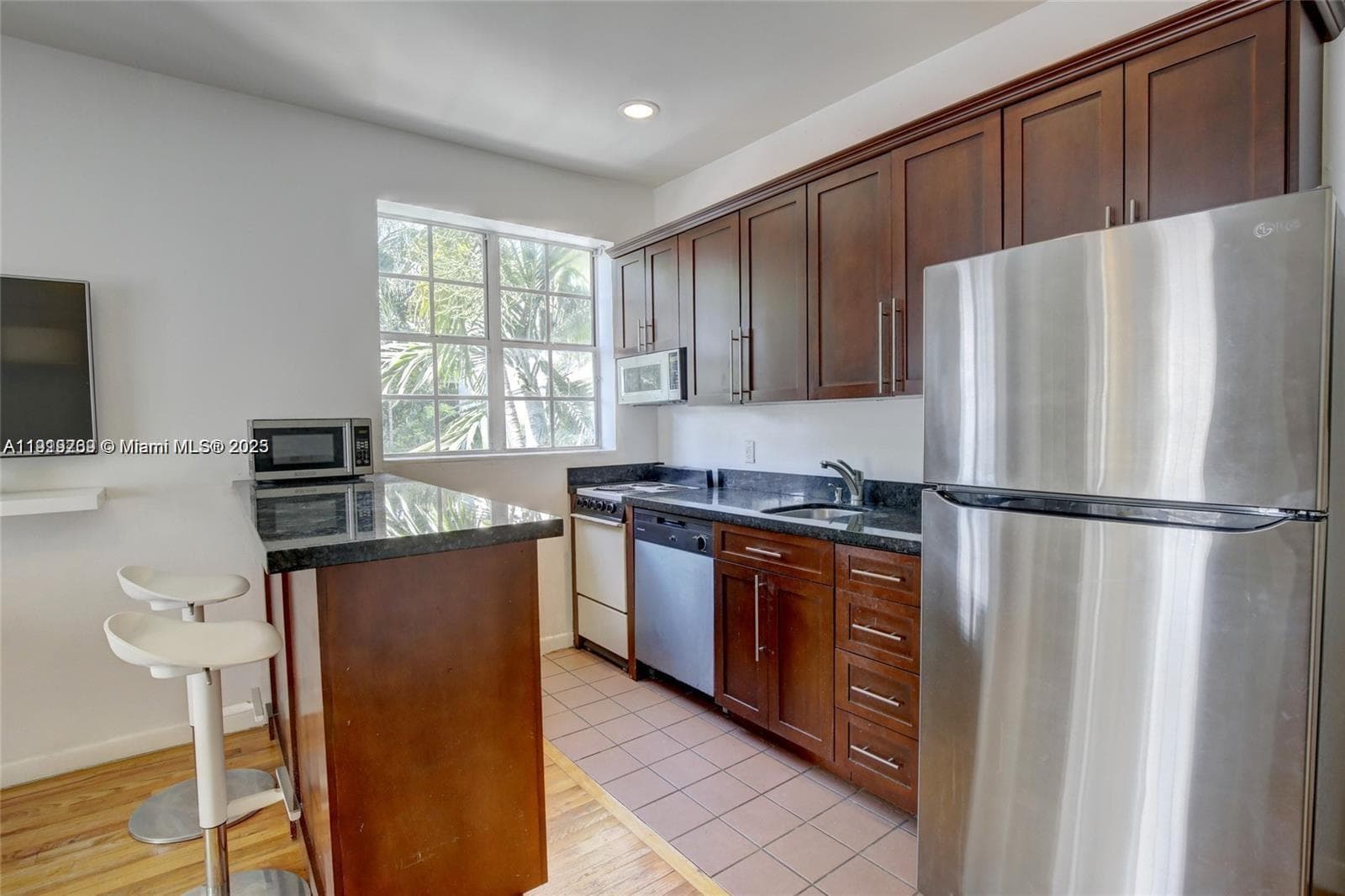1127 Euclid Ave # 206, Miami Beach, FL 33139 photo 5