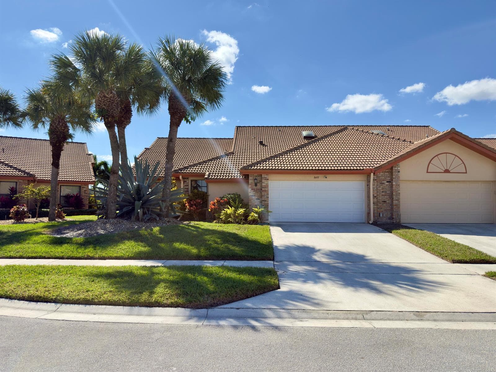 8491 Heather Place, Boynton Beach, FL 33472 photo 2