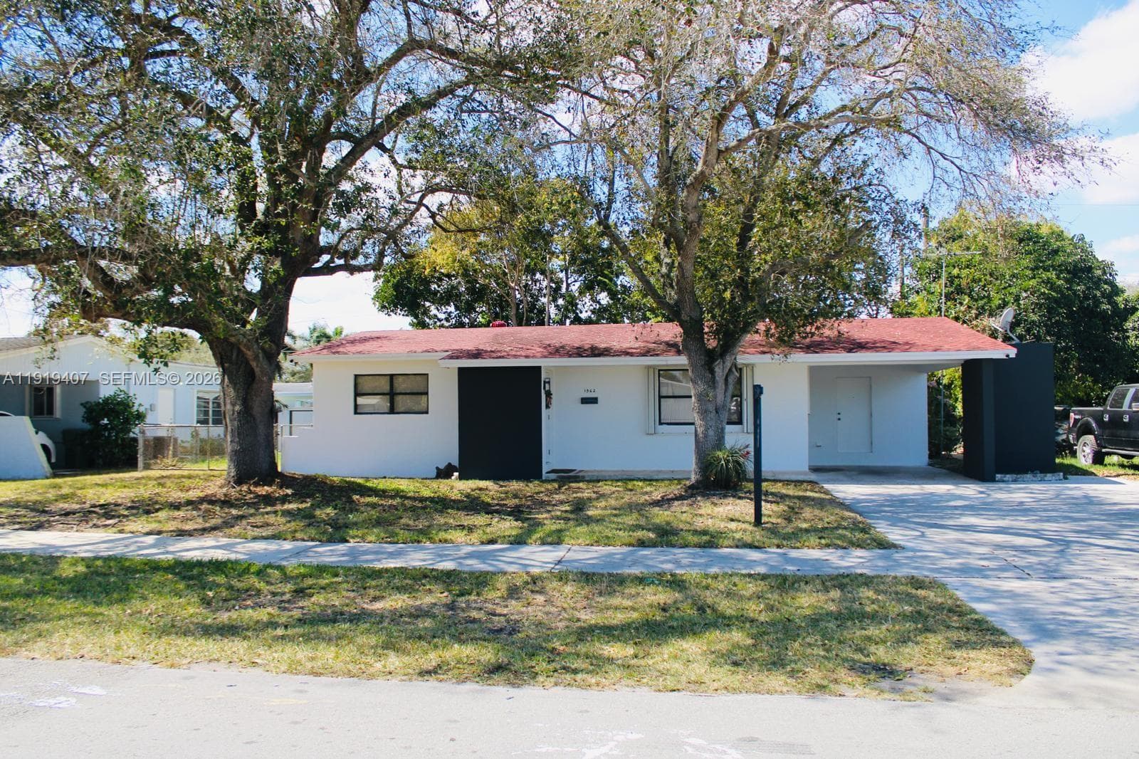 1562 NW 8th Ave, Homestead, FL 33030 photo 4