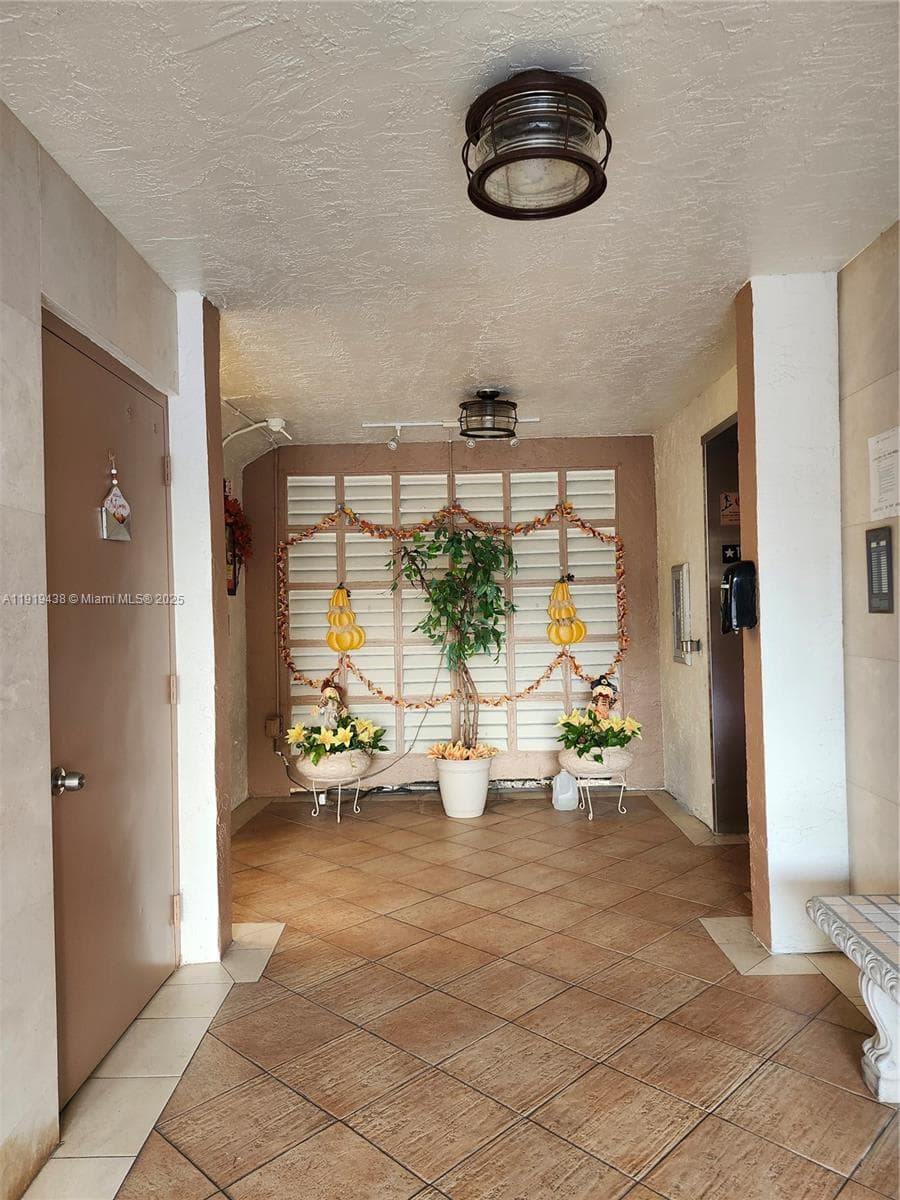 7852 Trent Dr # 206, Tamarac, FL 33321 photo 2