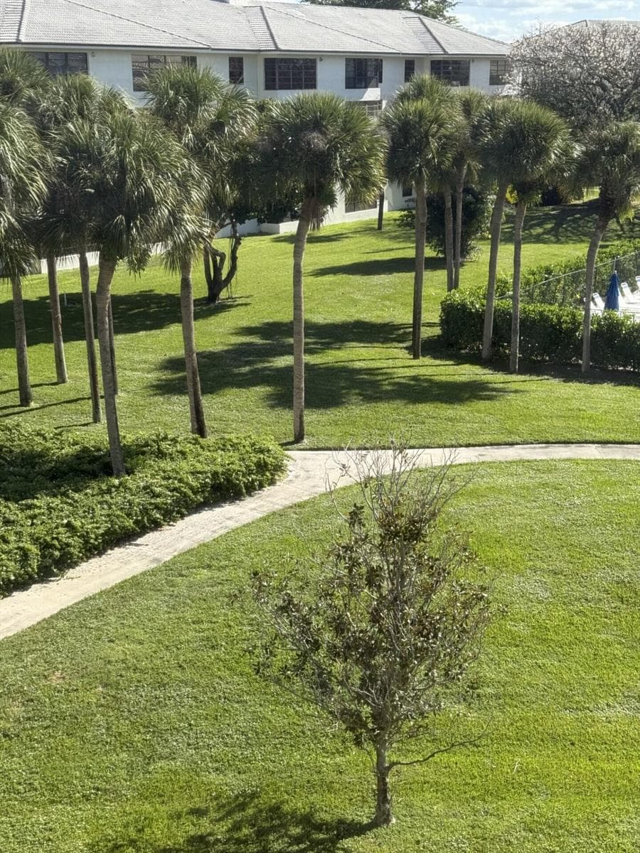 3710 Whitehall Drive # 401, West Palm Beach, FL 33401 photo 3