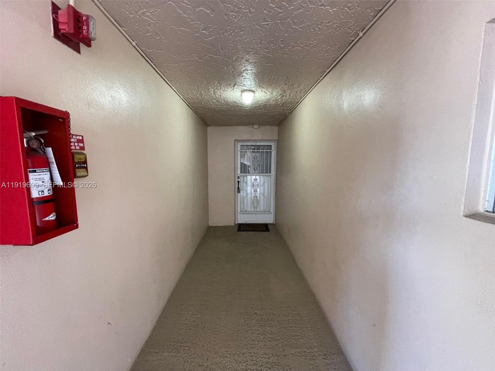 9471 Evergreen Pl # 401, Davie, FL 33324 photo 2