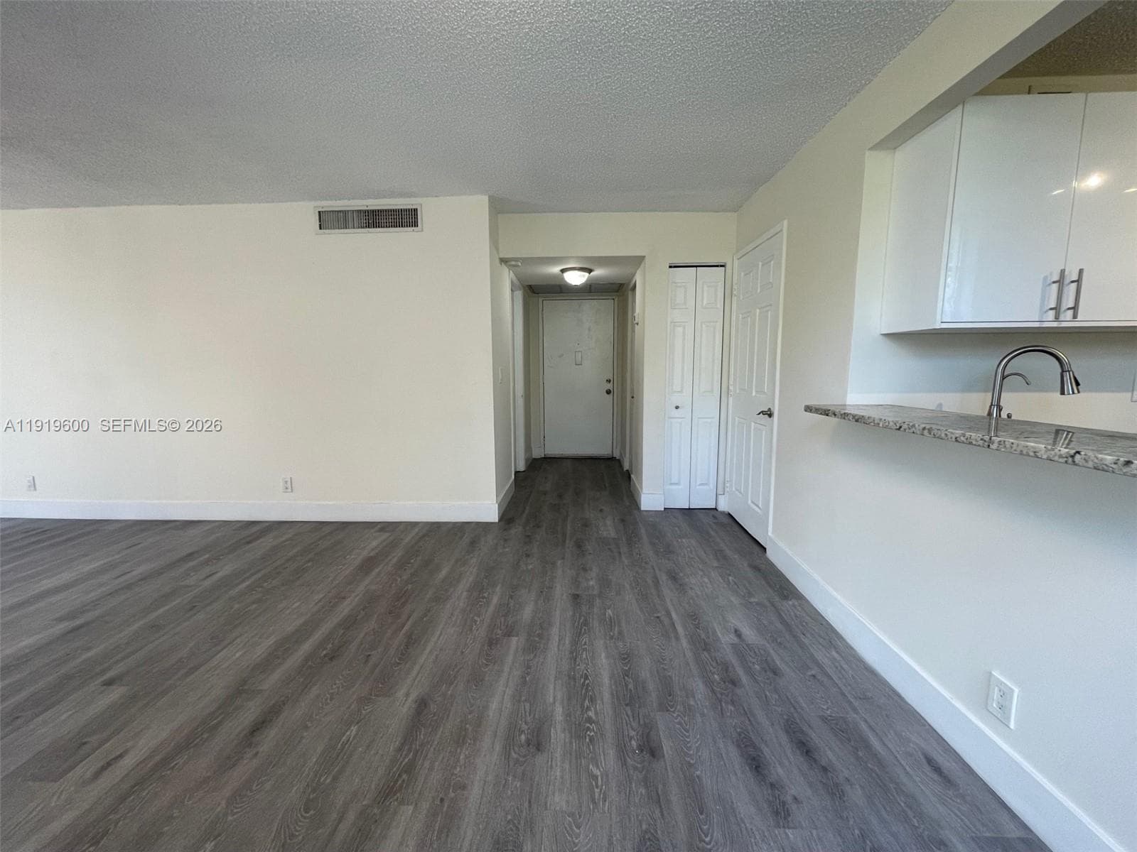 9471 Evergreen Pl # 401, Davie, FL 33324 photo 4