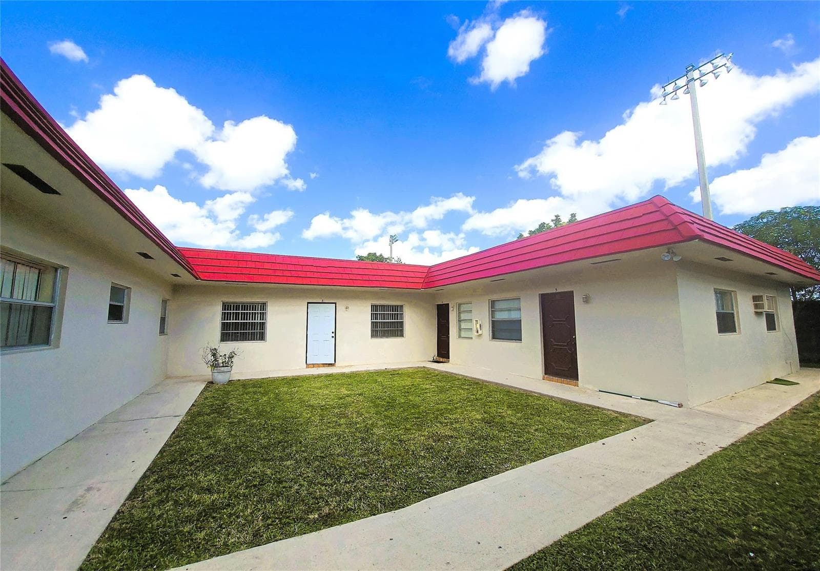 3980 NW 30th Terrace, Lauderdale Lakes, FL 33309 photo 2