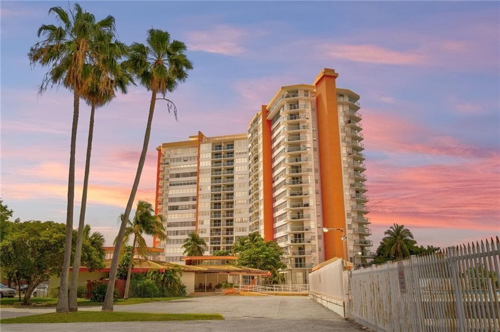 1301 NE Miami Gardens Drive # 1721w, Miami, FL 33179 photo 3