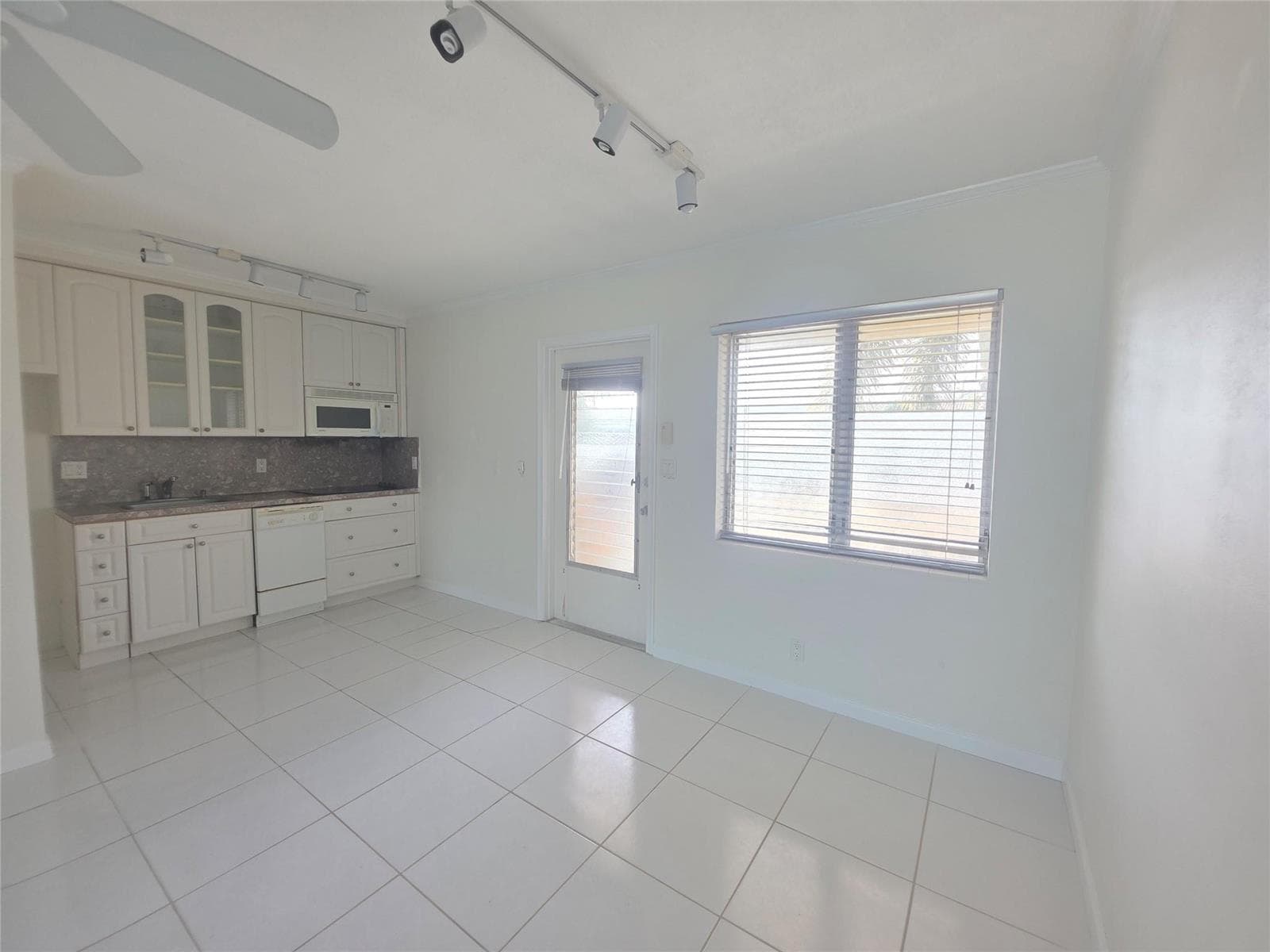 2131 NE 42nd Court # 209e, Lighthouse Point, FL 33064 photo 3