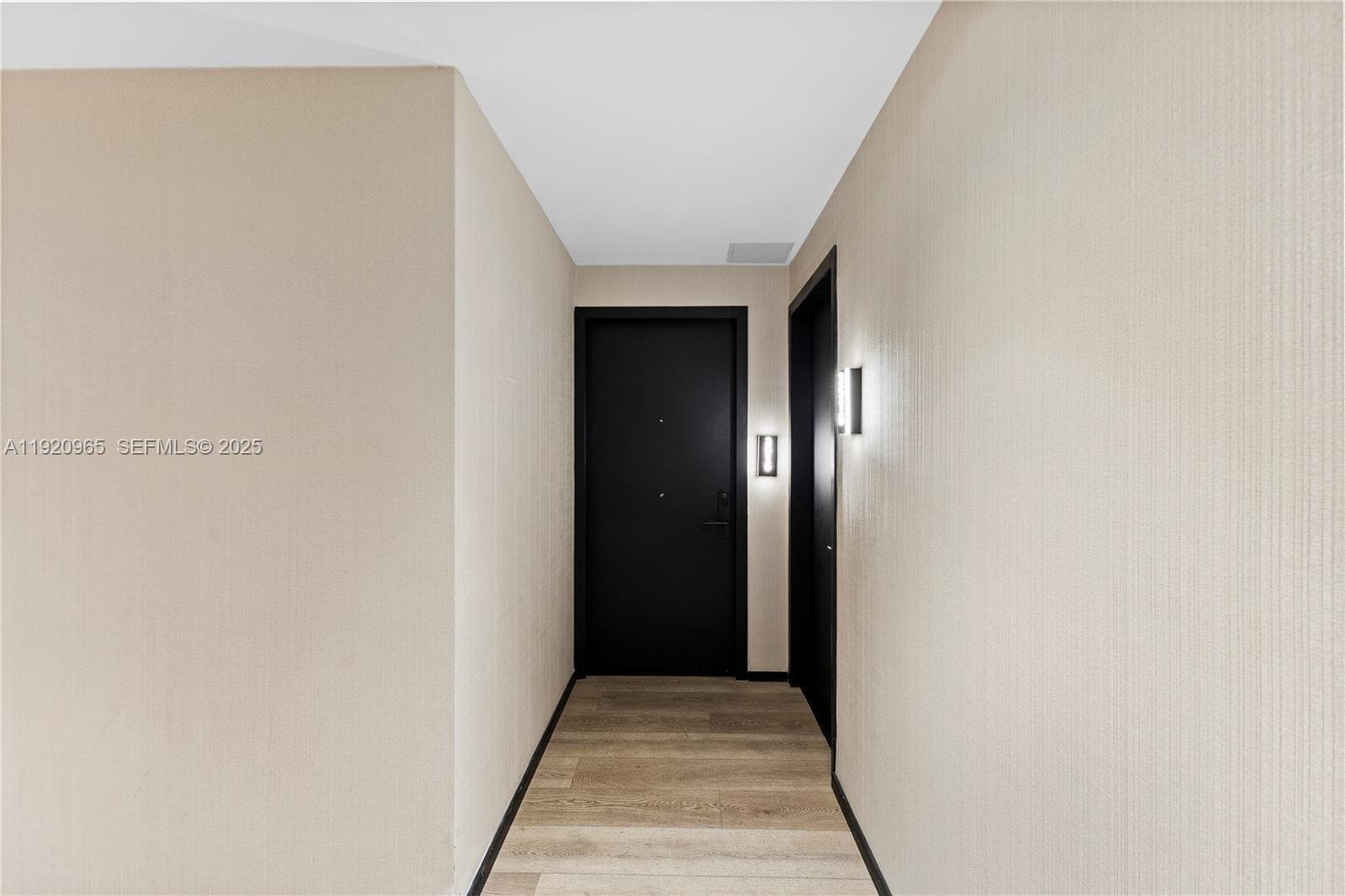 398 NE 5th St # 3515, Miami, FL 33132 photo 3
