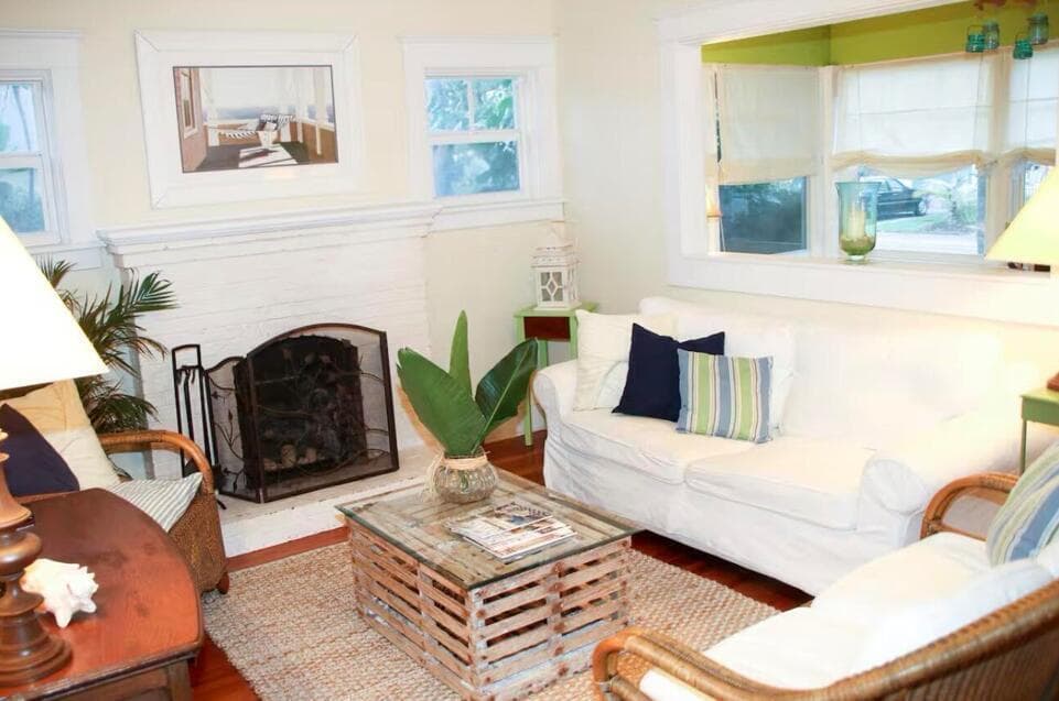 211 N Ocean Breeze # 1, FL 33460 photo 4