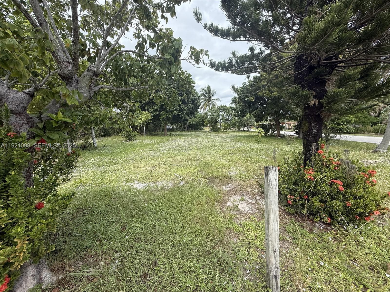 201 NW 11th St, Pompano Beach, FL 33060 photo 2