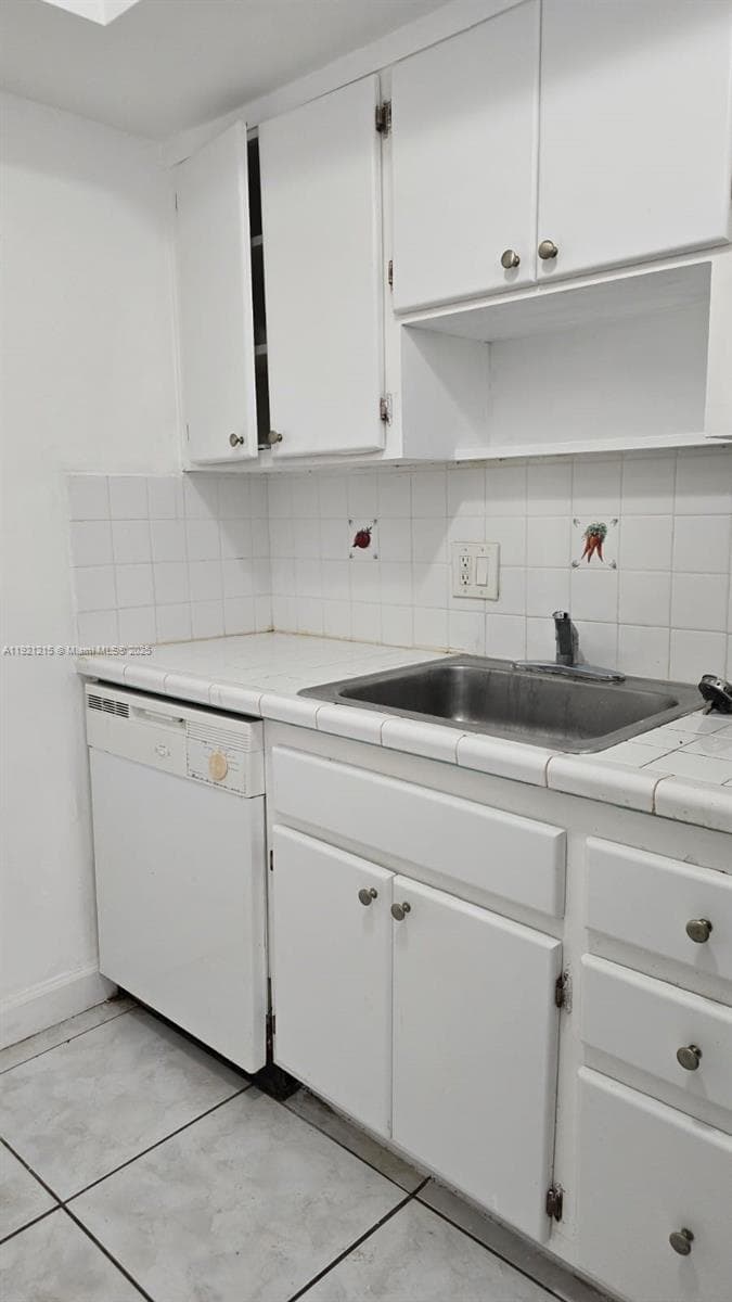 1885 NE 121st St # 17, North Miami, FL 33181 photo 5