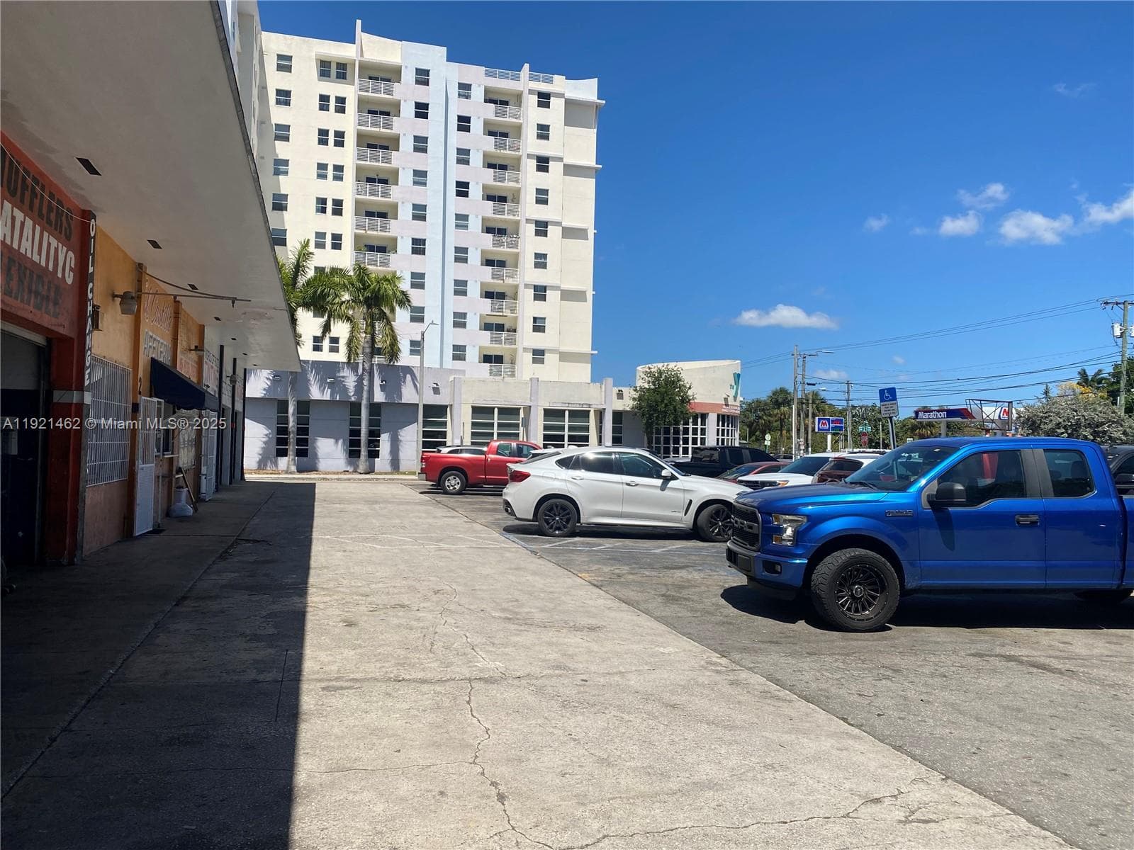 2300 NW 17th St, Miami, FL 33142 photo 5