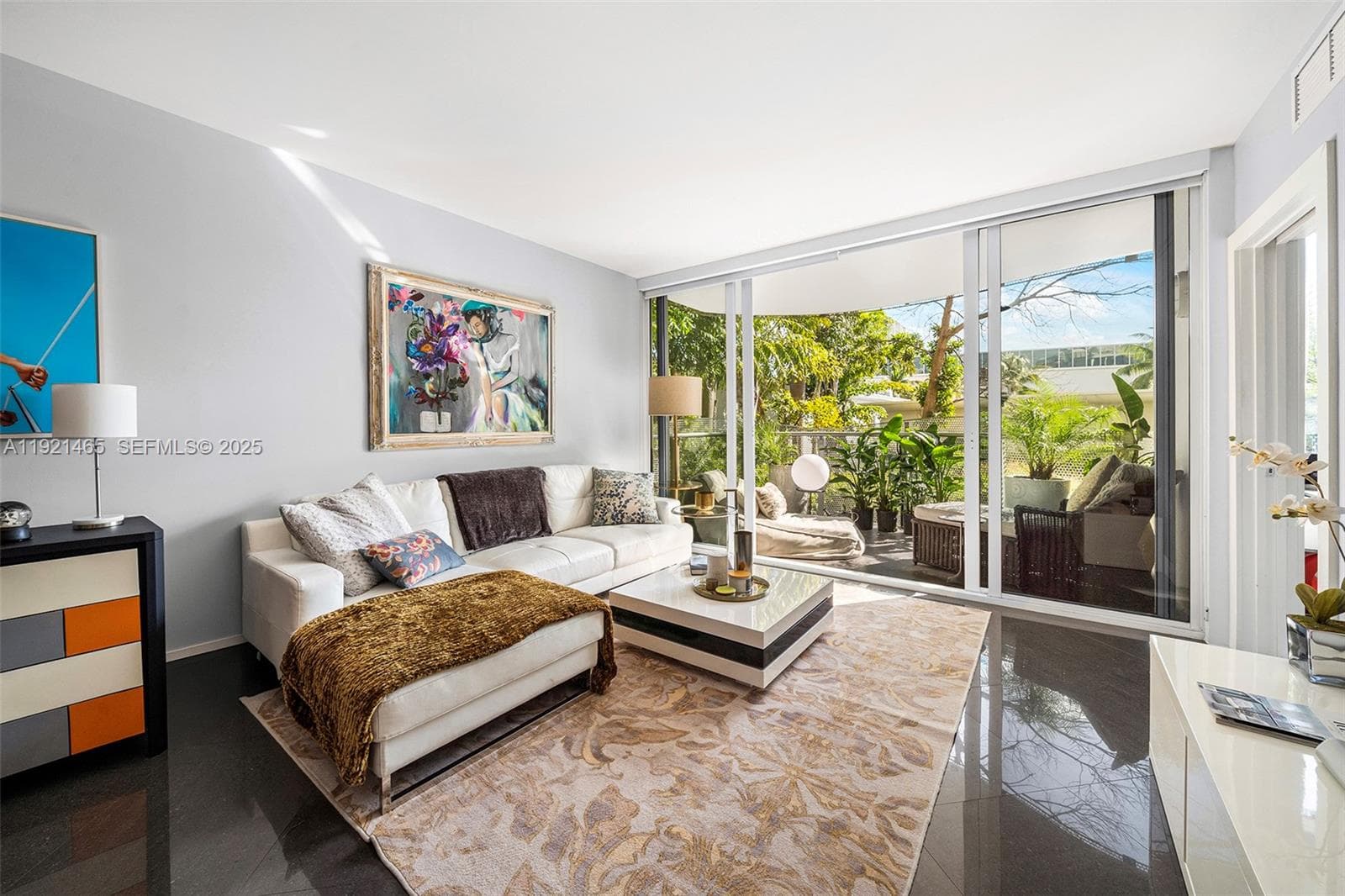 2155 Washington Ct # 205, Miami Beach, FL 33139 photo 2
