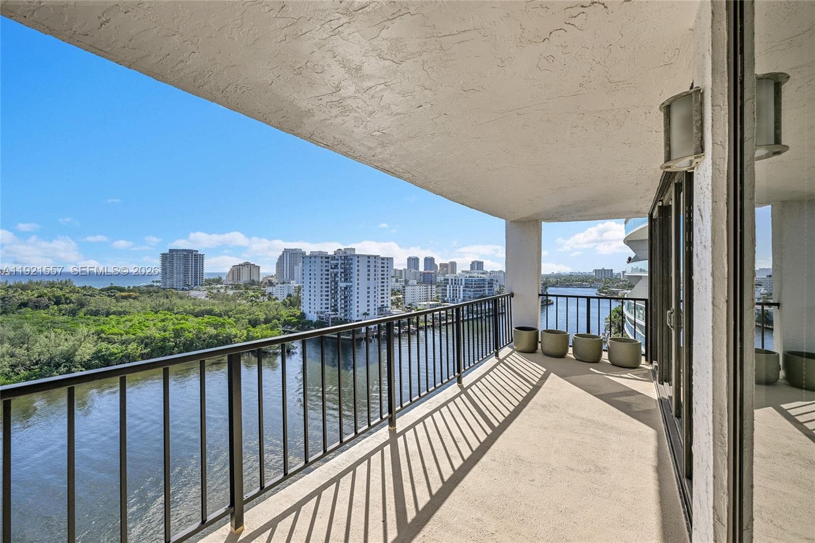 936 Intracoastal Dr # 15H, Fort Lauderdale, FL 33304 photo 3