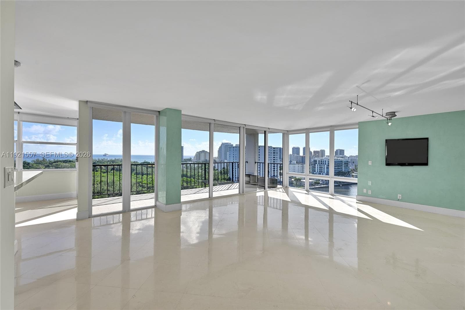 936 Intracoastal Dr # 15H, Fort Lauderdale, FL 33304 photo 5