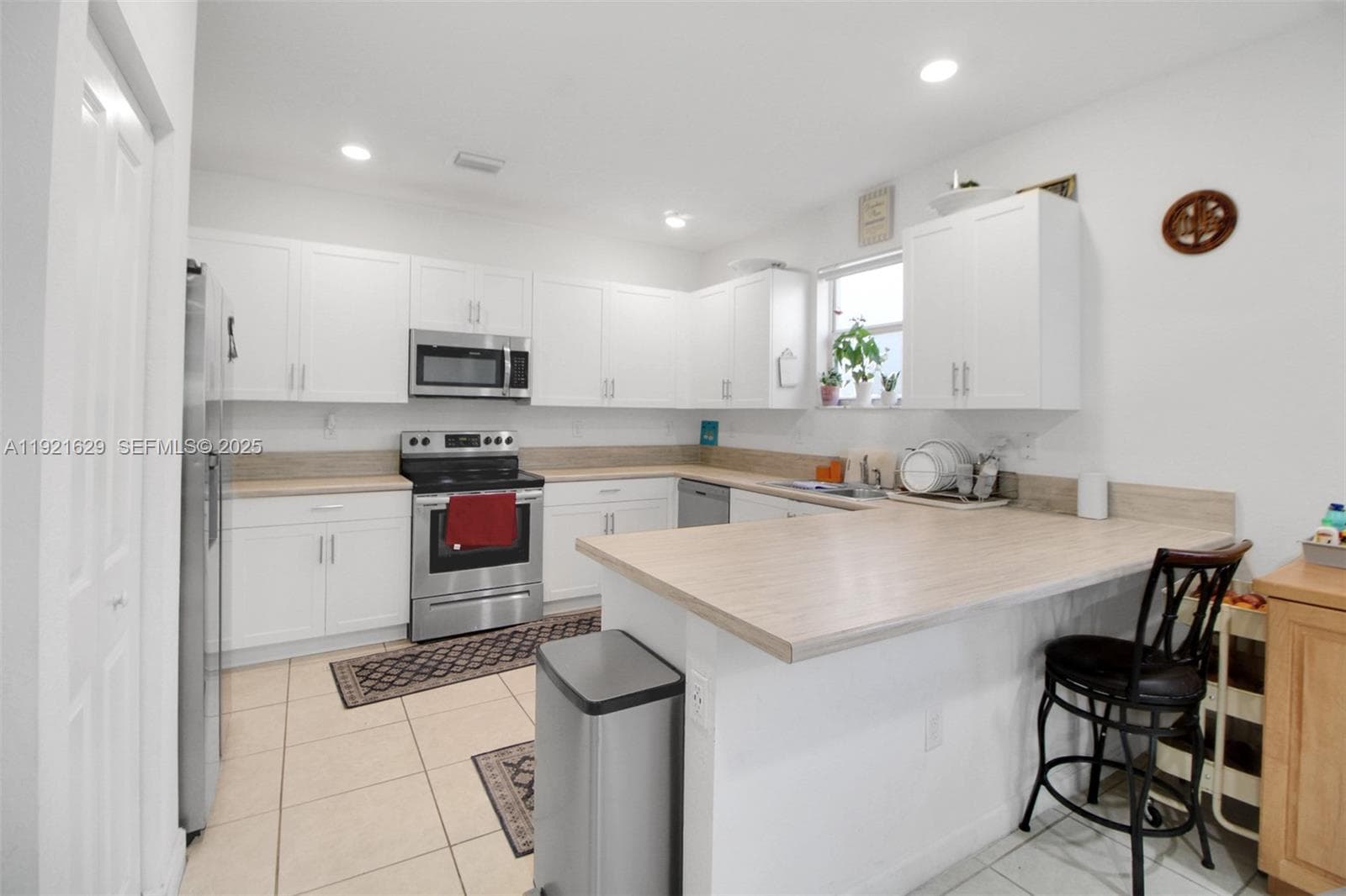 1382 SE 26th Rd, Homestead, FL 33035 photo 5