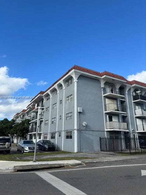 13725 NE 6th Ave # 209, North Miami, FL 33161